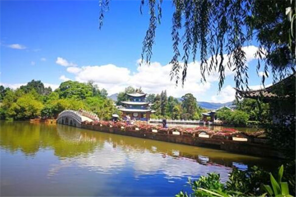 丽江最好玩的地方推荐 丽江地区好玩的地方排行榜插图7