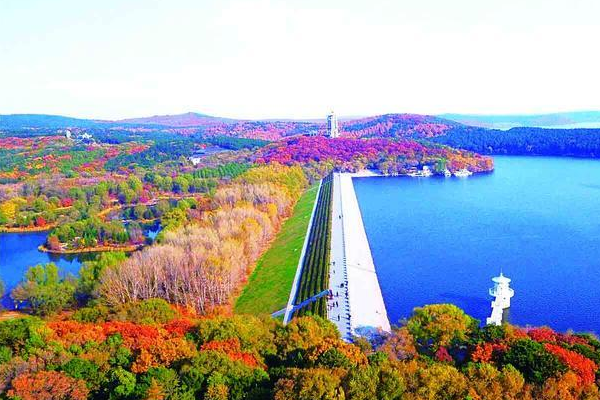 东北十大著名景点,五大连池、净月潭与长白山景区强势上榜插图4 东北十大著名景点,五大连池、净月潭与长白山景区强势上榜插图4