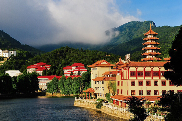 湖北十大爬山好去处排行榜:黄陂木兰山上榜 周末绝佳放松地点插图6