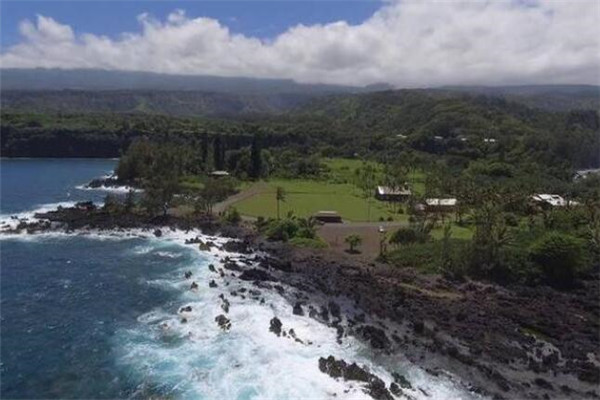 世界最漂亮的十大岛 塞舌尔群岛上榜,圣托里尼岛如世外桃源插图5