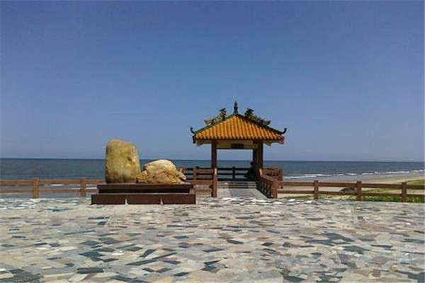 湛江十大风景名胜排名：灯楼角上榜，第9网红拍照地插图1