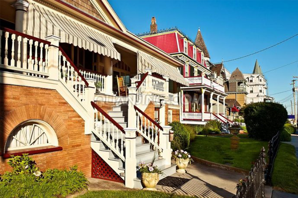 美国十大小镇 风景秀美， 第2名还曾是黑胡子海岛的大本营插图8