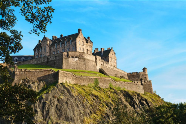 英国五大历史古堡 英国温莎城堡登顶爱丁堡城堡上榜插图4
