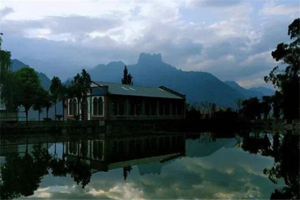 怒江州最好玩的地方推荐 怒江州好玩的地方排行榜插图5