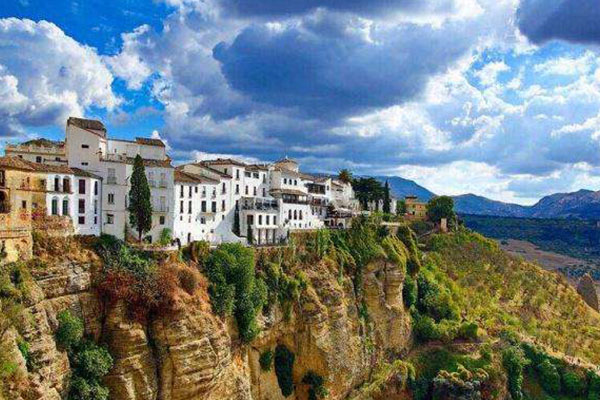 全球十大绝美小镇排行榜：周庄上榜，每一处都美如画插图2