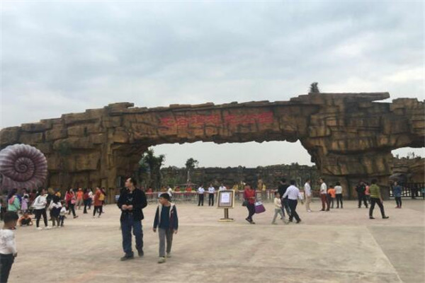 崇左最好玩的地方推荐 崇左好玩的地方排行榜插图3