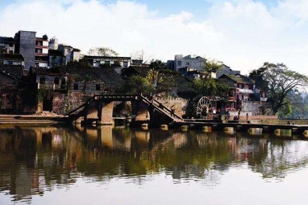 重庆十大古镇 中山古镇依河而建丰盛古镇地理位置优越插图2