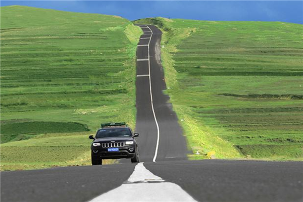 中国十大最美天路 塔克拉玛干沙漠公路路边全是沙漠插图6