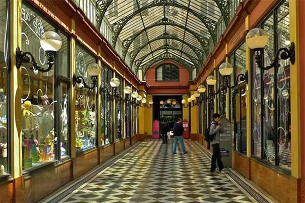 法国巴黎十大旅游景点，能玩还能吃的好玩景点推荐插图7