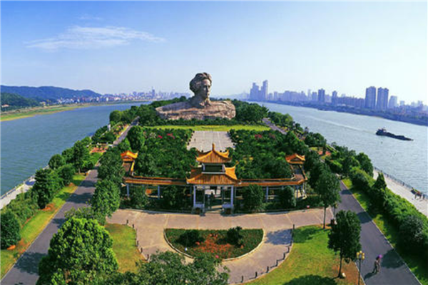 湖南十大最受欢迎景点 毛主席故居与橘子洲是代表景点插图8
