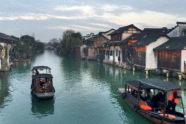 国内最适合带父母出游的10个地方 故宫第一，灵隐寺上榜插图5