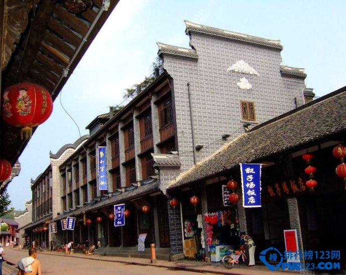 中国十大特色古镇排行榜插图3