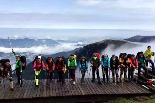 江西十大爬山好去处：庐山第二 第一山峦叠障 蔚为壮观插图9