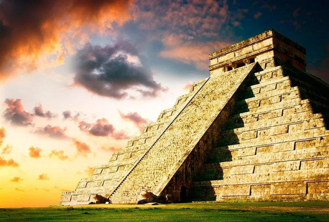 世界著名的十大景点 金字塔位列榜首，长城排第九插图4