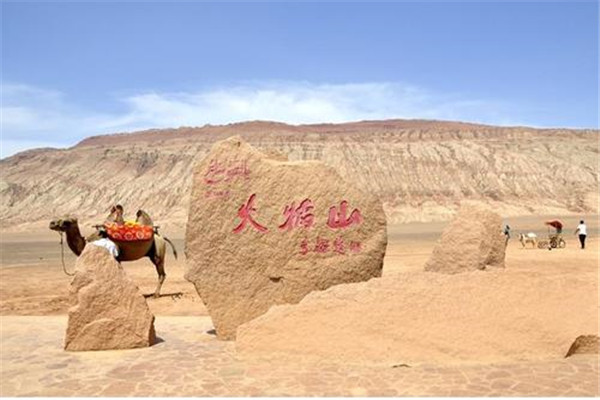 新疆十大景区排名：天山天池第四，第十最现代繁华插图7