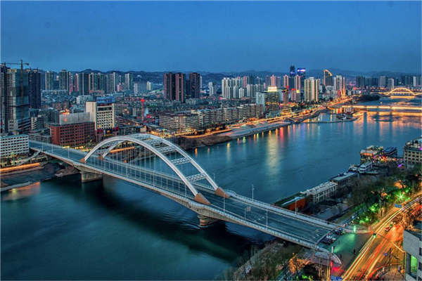 西北十大旅游城市 敦煌壁画极其精美 西安是历朝古都插图2