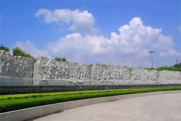 云浮十大公园广场排名：百合广场上榜，第四新开不久插图2