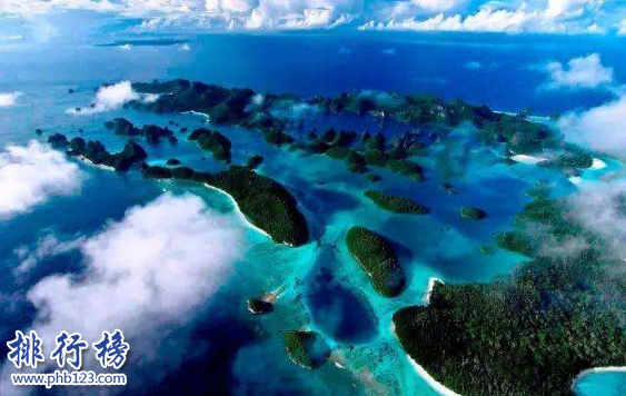 全球潜水最好的地方有哪些?全球十大潜水度假胜地插图3