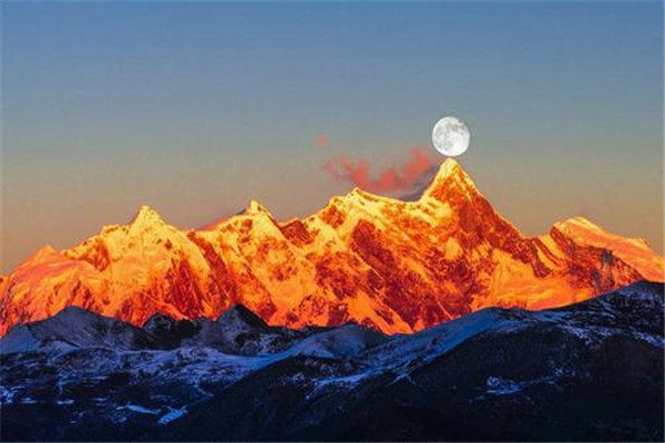 10月国内最佳旅游地点排行榜：蛟河红叶谷上榜，第2在新疆插图7