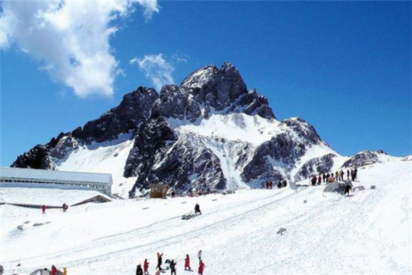 中国十大滑雪场：太舞滑雪小镇，它夜间也开放插图9