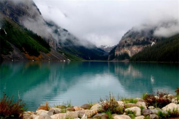 世界十大最美的湖泊 贝加尔湖冬季如冰雪王国，一眼心动之地插图3
