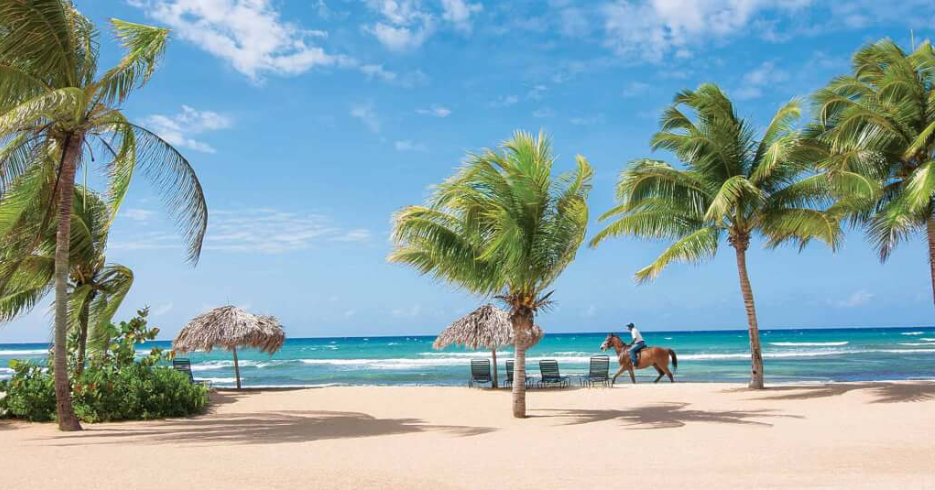 全球十大最美海滩排行榜：诺曼底的奥马哈海滩上榜，第一来自希腊插图1