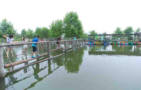 临沂好玩的地方排行榜 地下大峡谷超美,第五个书法爱好者必去插图