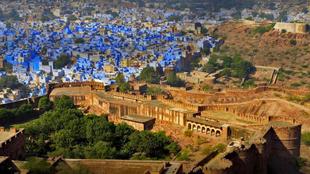 2020年全球八个最值得去的地方排行榜:第三因奥运会而大火插图1