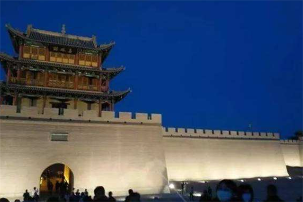 嘉峪关市十大最好玩的景点：黑山岩画上榜，第七可以滑翔运动插图9