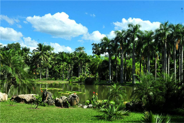 中国最美的40个景点 九寨沟景色秀美丽江是“艳遇”高发地插图1