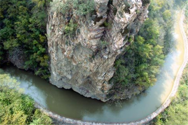河南景点排行榜前十名：林州红旗渠景区上榜，嵩山少林寺第二插图7