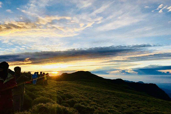 台湾十大爬山好去处：阿里山只排第十 第一名是台湾最高峰插图2