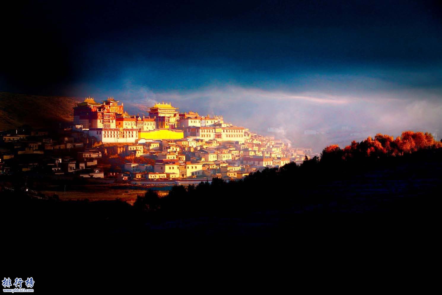 云南旅游必去景点排行榜 云南旅游不可不去的地方插图1