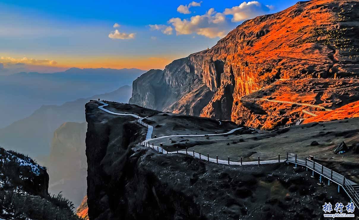 7月份适合去哪里旅游 十大7月国内旅游最佳去处插图6