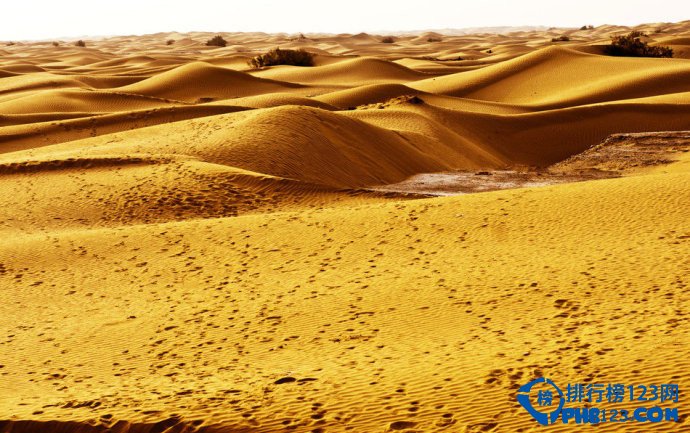 盘点中国十大最美沙漠景观 绝对不虚此行插图2