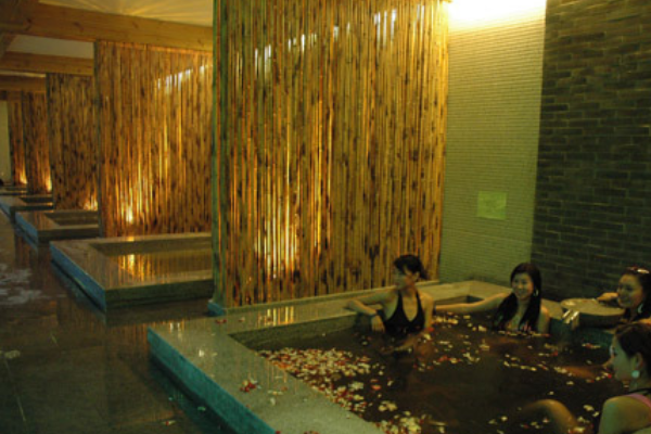 咸宁十大温泉排行榜,太乙国际温泉度假区夺魁 温泉谷上榜插图3