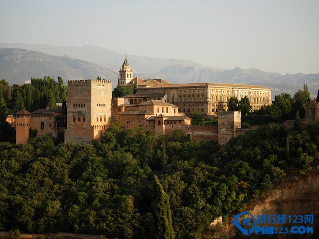 世界最权威的十大皇宫御苑排行榜插图4