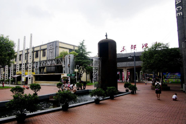 成都十大网红景点：锦里上榜，它是杜甫故居插图