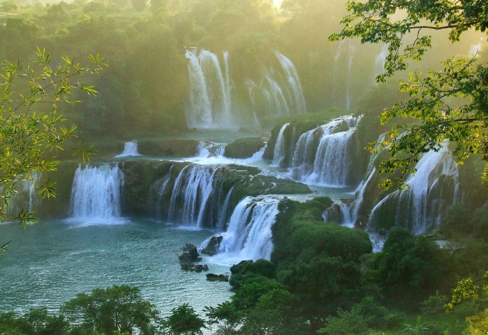 全球十大瀑布排行榜 第一位尼亚加拉，第十曾是花千骨拍摄地插图9