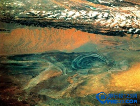 国内最值得冒险的十大景点排行榜 爱冒险的你还在等什么插图2