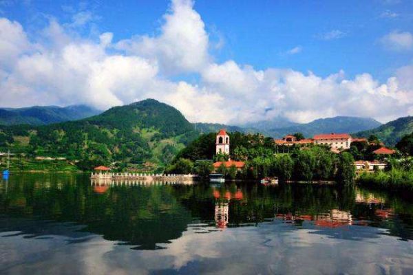 四季不冷不热的城市前十名 这些城市相当舒服适合旅游插图3