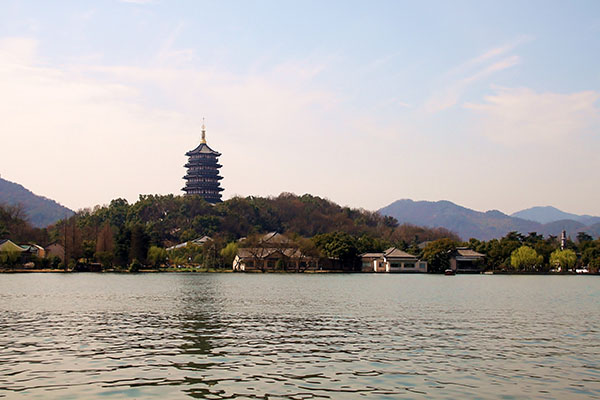 情侣必去十大旅游景点 西湖是许多爱情故事的起源插图2