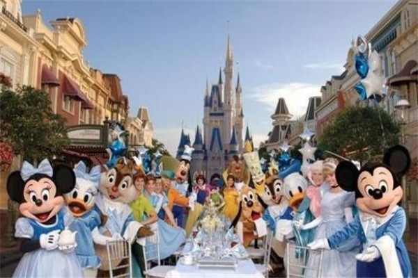 世界十大最大的游乐场 第九过山车很刺激,乐天世界是城中之城插图2