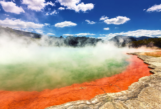 全球十大温泉排行榜 每一个都宛如仙境，带你感受自然界的奇迹插图4
