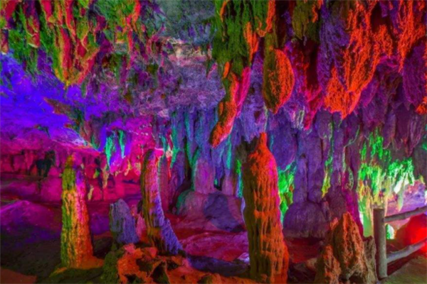 昆明十大最好玩的地方：元阳梯田上榜，第八地势独特插图2