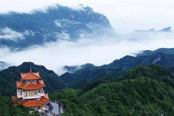 浙江十大高峰排行榜：龙王山上榜，第一是黄茅尖插图9