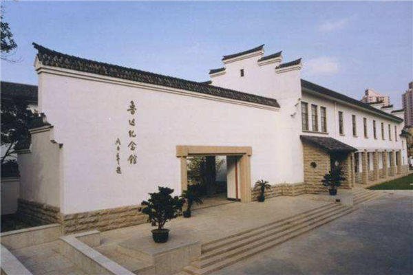 魔都常年免费的6个景点 上海博物馆承载历史朱家角古镇上榜插图3