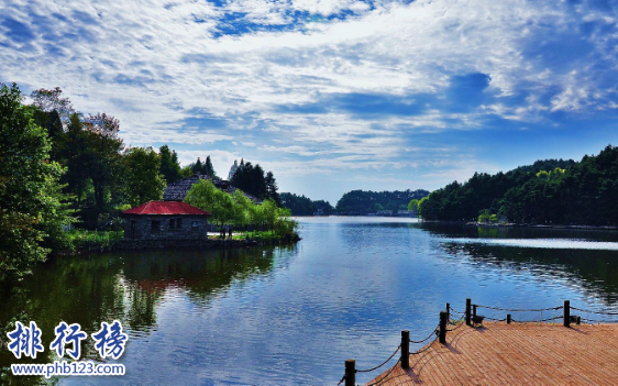 78月份适合去哪里避暑?暑假十大避暑旅游好去处推荐插图3