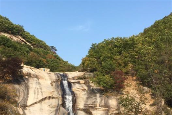 鞍山十大风景名胜排行榜:玉佛山上榜,第八是陨石坑插图5 鞍山十大风景名胜排行榜:玉佛山上榜,第八是陨石坑插图5