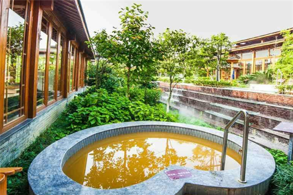 长三角十大温泉：颐舍上榜，它以史前背景为主题插图6